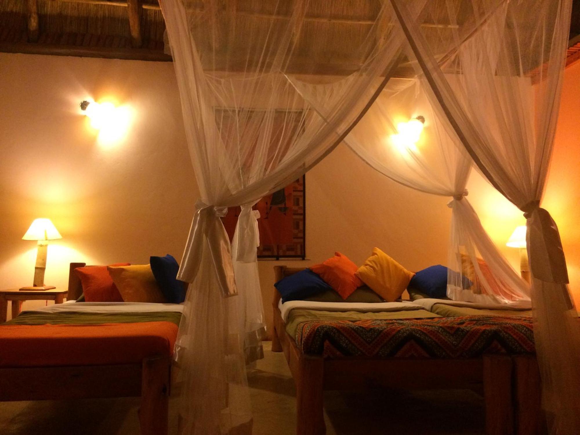Wild Tracks Overland Camp Kasese Room photo