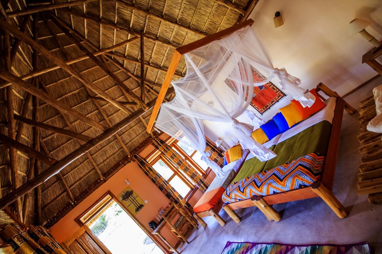 Wild Tracks Overland Camp Kasese Exterior photo